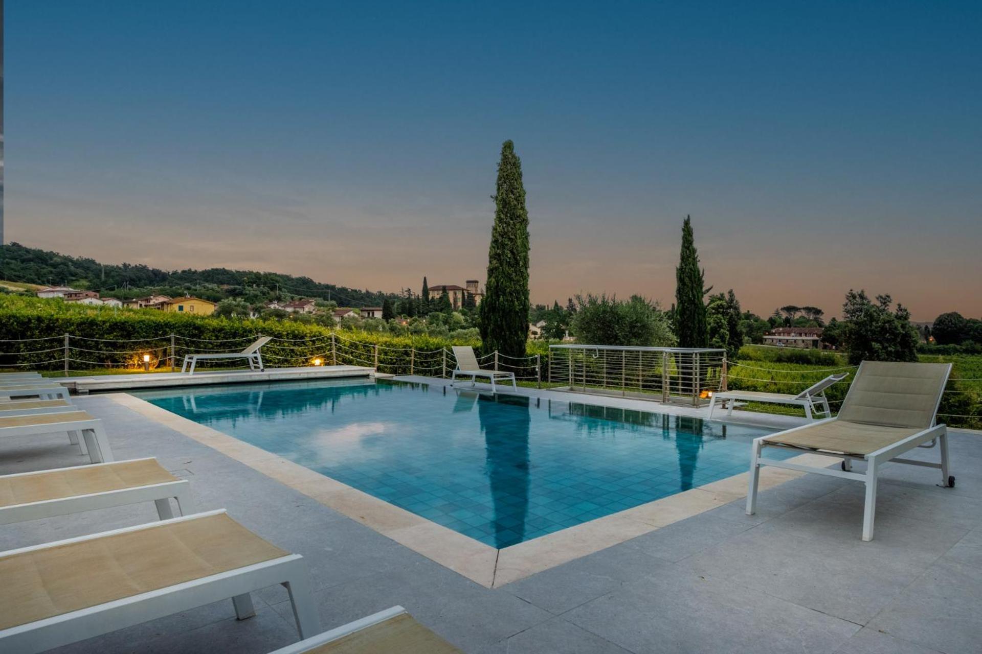 Cicale 3 Bedrooms Farmhouse With Shared Pool ลุคคา ภายนอก รูปภาพ